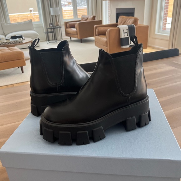 Authentic Prada Monolith brushed leather Chelsea boots size 37 - Picture 1 of 13
